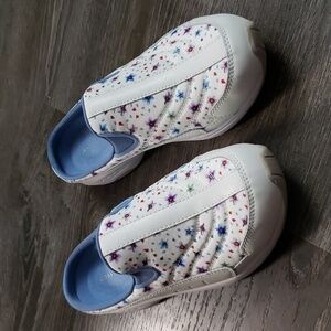 Easy Spirit White Floral Travel time Clogs Size 9